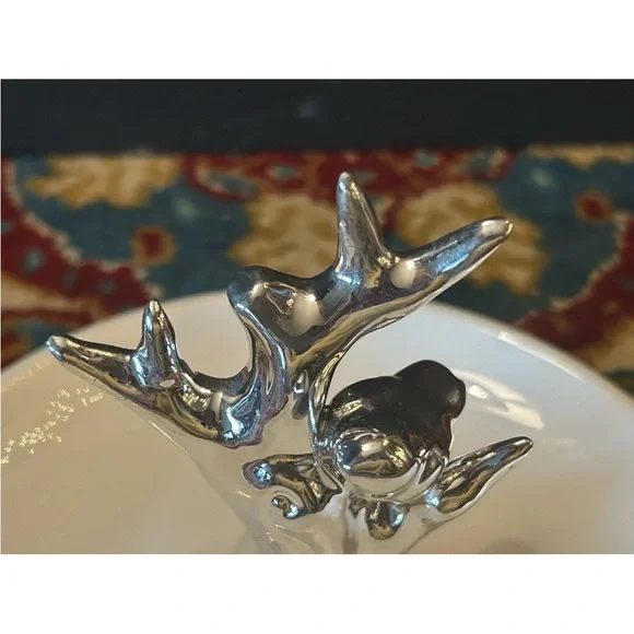 Silver Bird Ring Holder Jewelry Trinket Dish Decor White Ceramic 6x6x3.75 NWOT - Picture 3 of 3